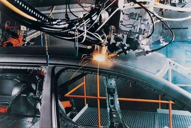 钣金加工中的激光焊接到底是什么？-常州柯辉电子配件生产有限公司